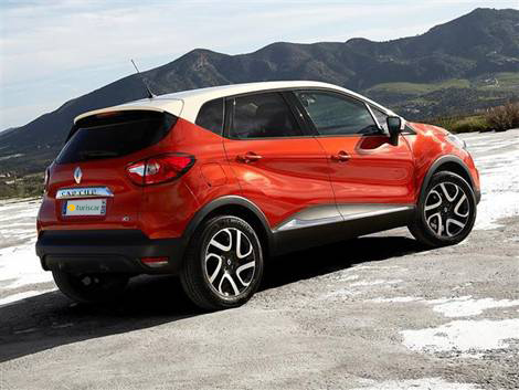 RENAULT CAPTUR.jpg